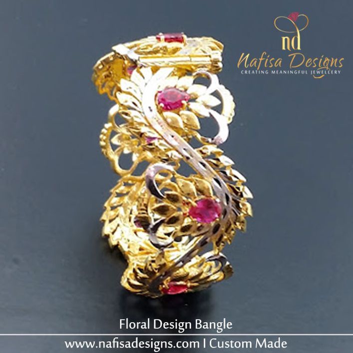 Floral Design Bangle