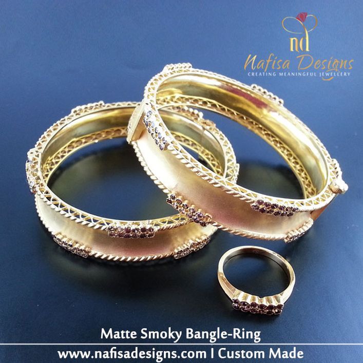 Matte Smoky Bangle-Ring