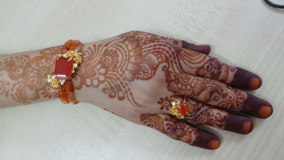 Akeek Bracelet And Ring