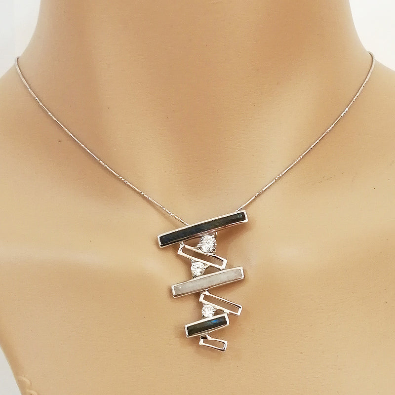 Crisscross Pendant -  Labradorite & Moonstone