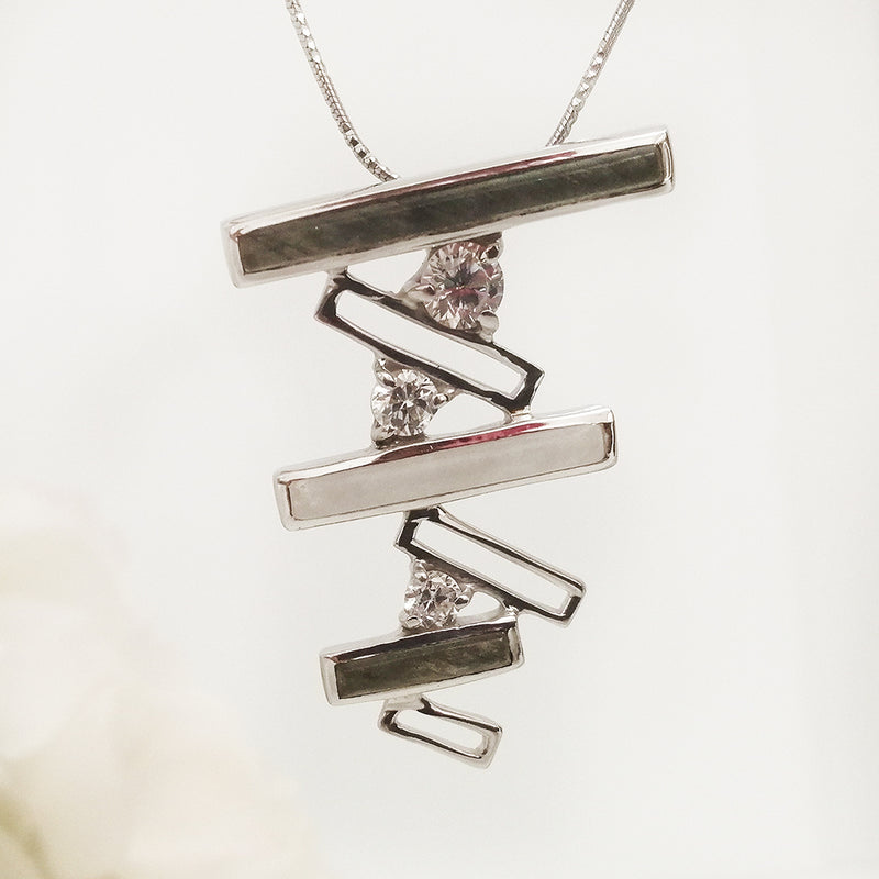 Crisscross Pendant -  Labradorite & Moonstone