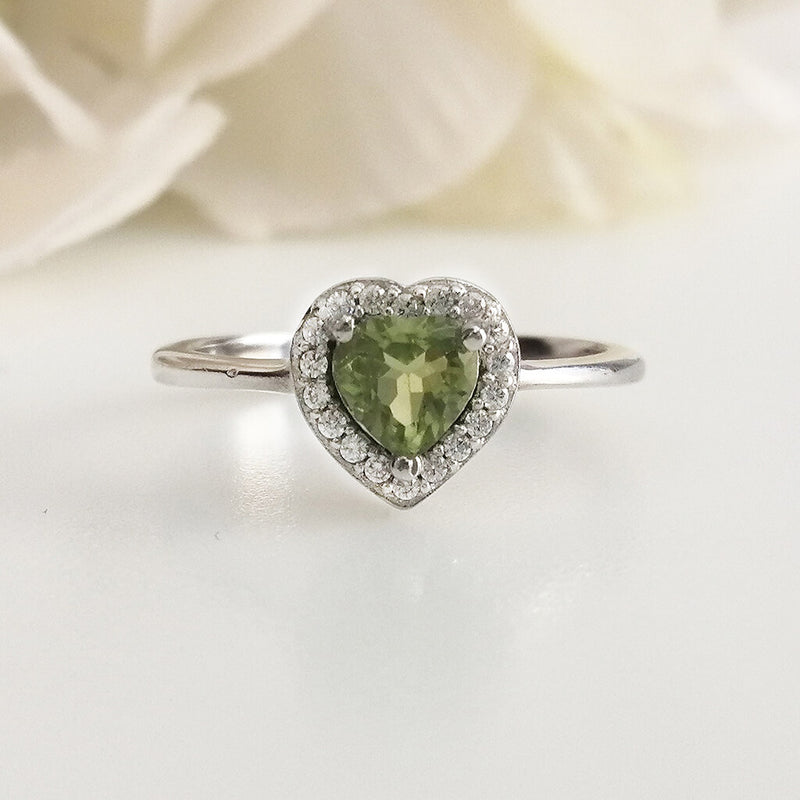 Romantic Heart Peridot Set