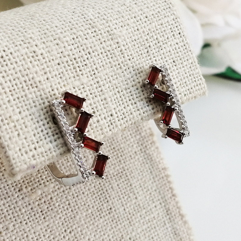 Step Studs - Garnet