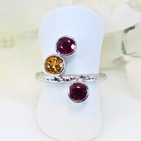 Loise Victory Ring - Emerald, Ruby, Topaz