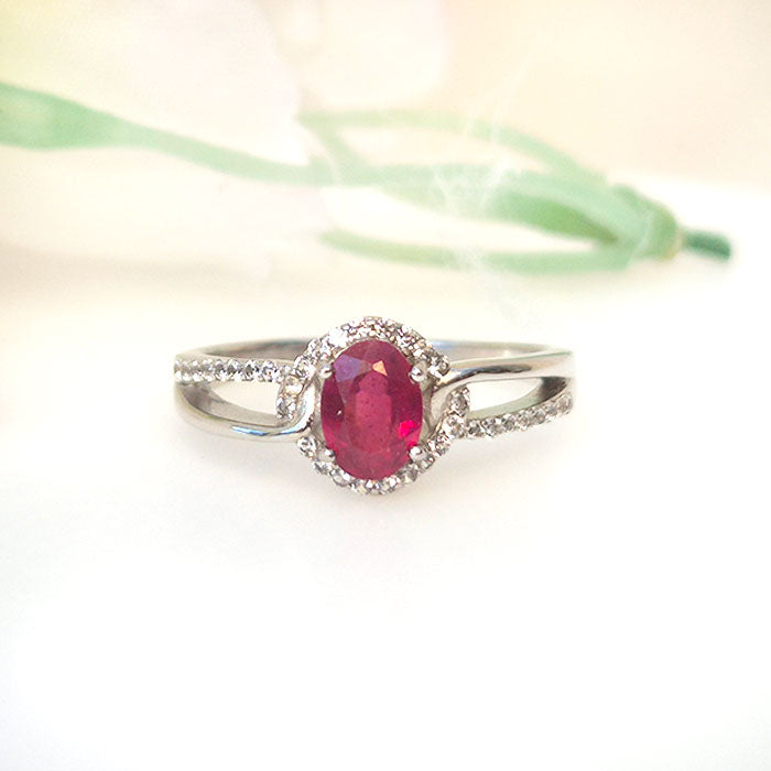Feminine Elegance With Bold Charm – Oval Ruby Couture-Style Ring