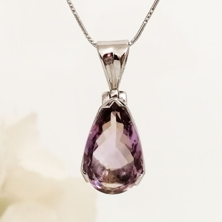 Pear Amethyst Pendant (5.70 gms)