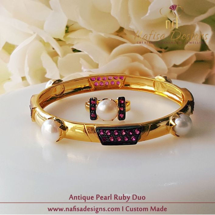 Antique Pearl Ruby Duo
