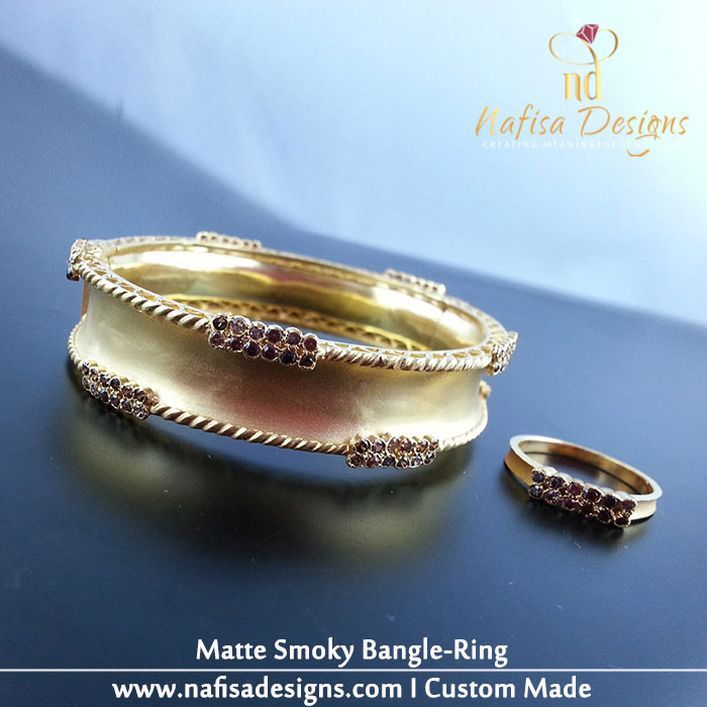 Matte Smoky Bangle-Ring