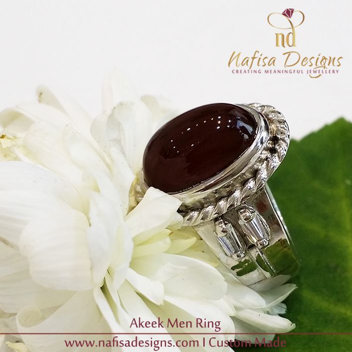 Men Akeek Ring