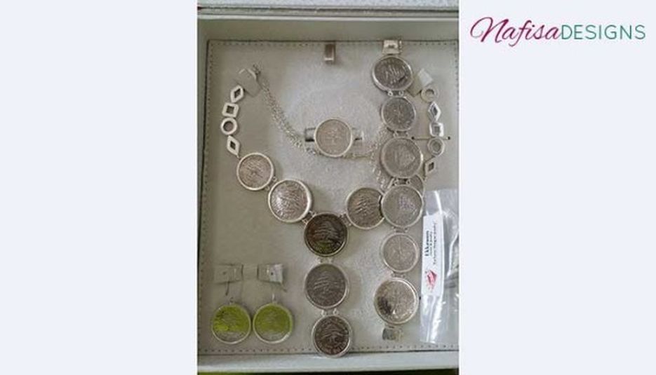 Customized Lira Jewellery