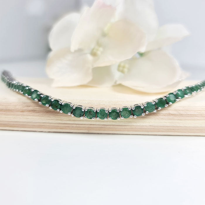 or casual wear. lightweight