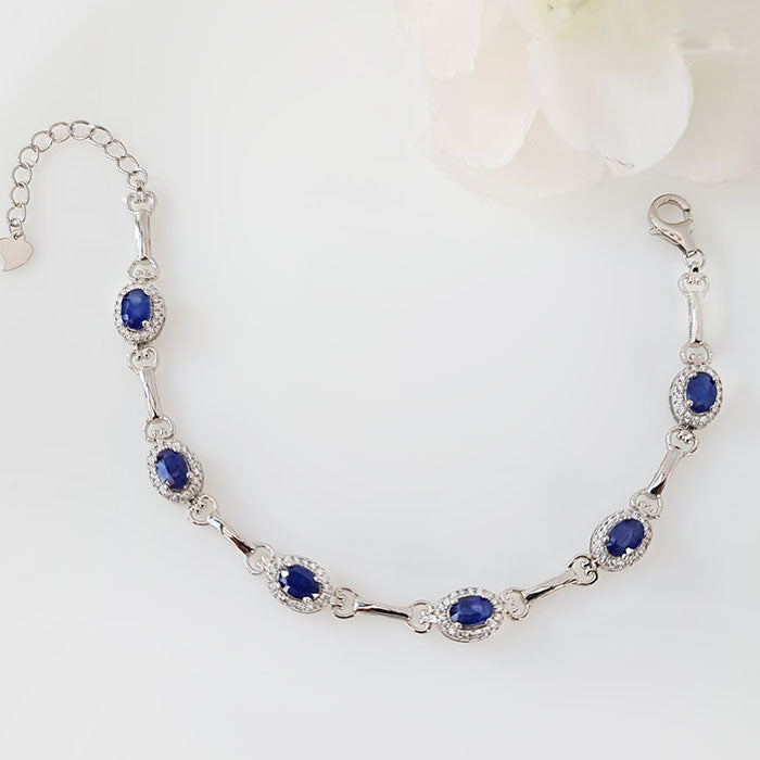 Interlock Wisdom Bracelet in real natural original Blue Sapphire in 925 silver for birthstone, party, or casual wear. lightweight, delicate, dainty designer jewellery.