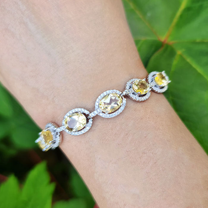 or casual wear. lightweight