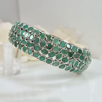 
Glamour Kada in original and authentic Emerald in 925 silver for birthstone, party, or wedding wear. 