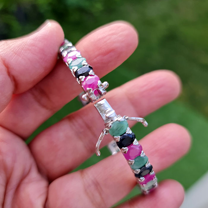 Jewels of the Orient Bracelet in real natural original Emerald