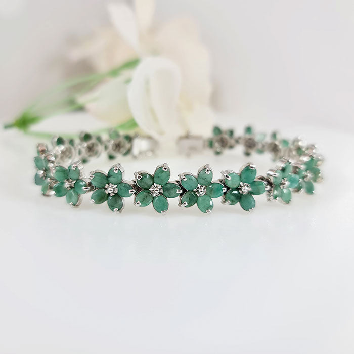 Botanical Bracelet in real natural original Emerald in 925 silver for birthstone, party, or casual wear. lightweight, delicate, dainty designer jewelry