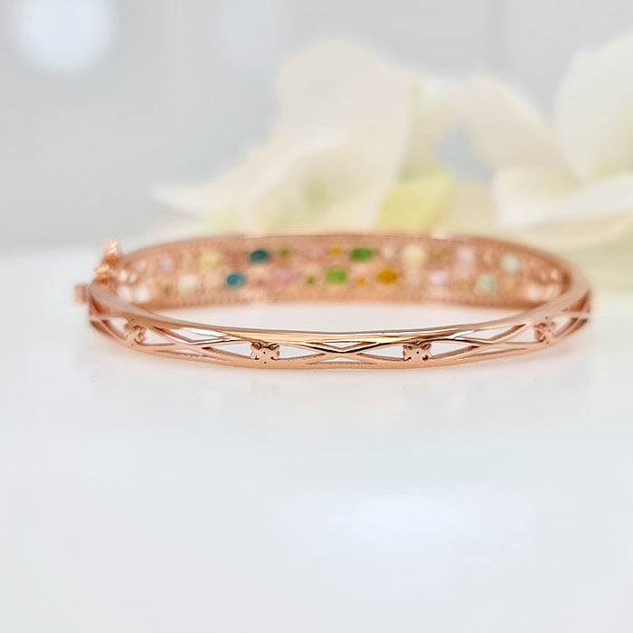 and casual wear. lightweight