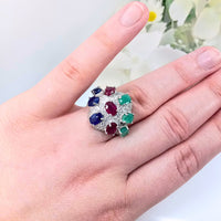 Perspective view of the Triad of Elegance ring