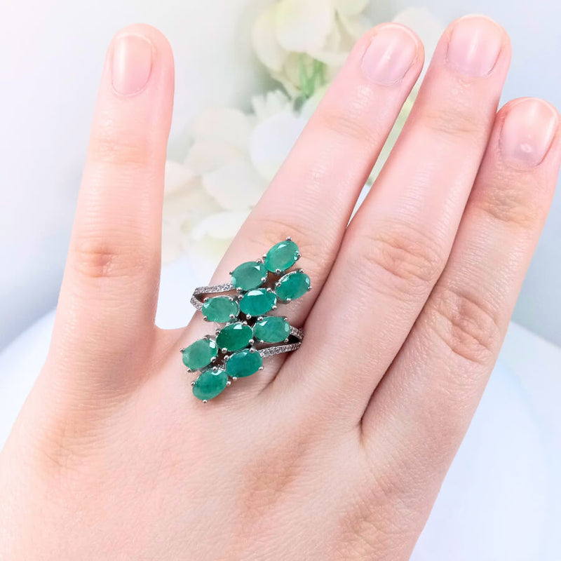 Perspective view of 925 sterling silver emerald ring