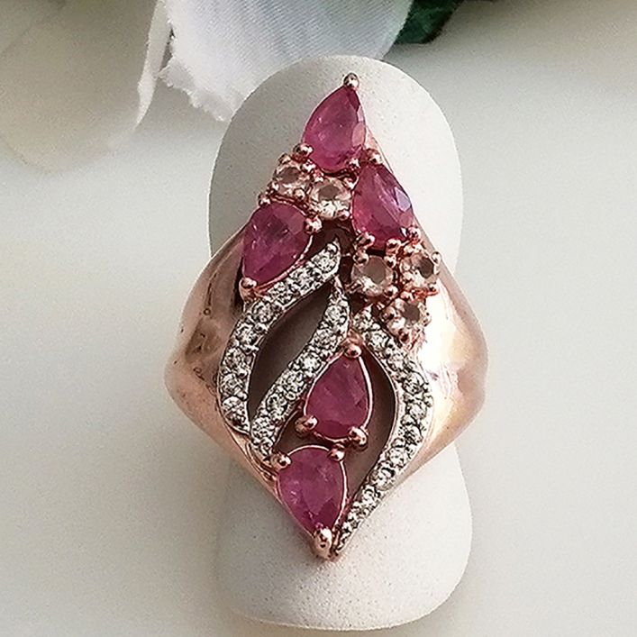 Winter Peacock Ring - Ruby, White Topaz