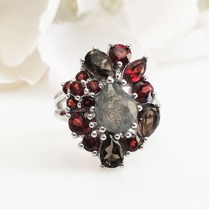 Caesar Ring - Garnet, Smoky Topaz & Labradorite