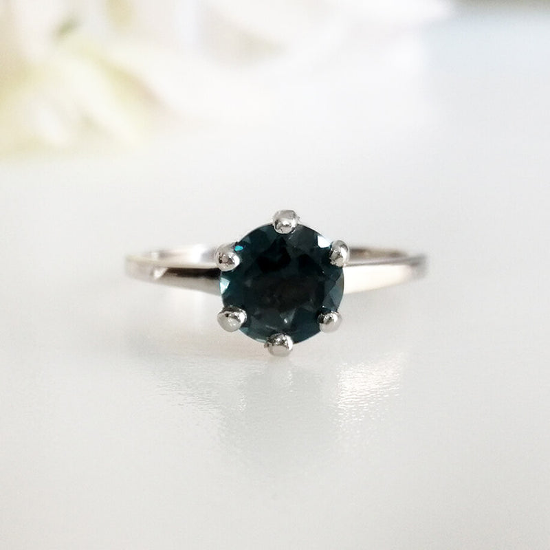 Solitaire London Topaz Ring