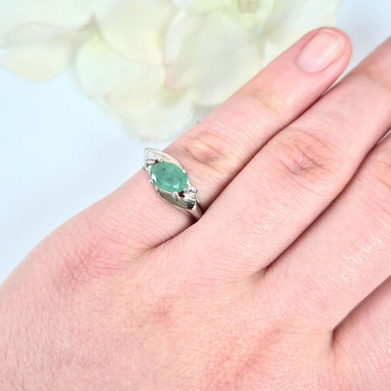 Verdant Allure Ring - Emerald