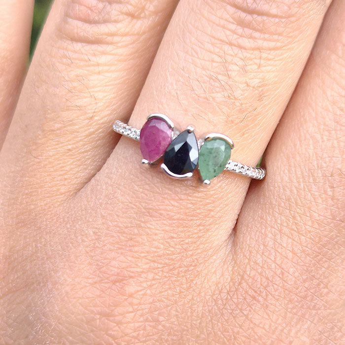 Royal Pear Trio Ring in original and authentic Topaz Emerald