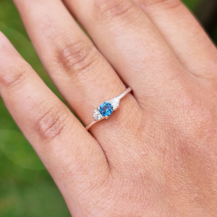 Skyline Ring - Topaz in original and authentic Blue Topaz for birthstone