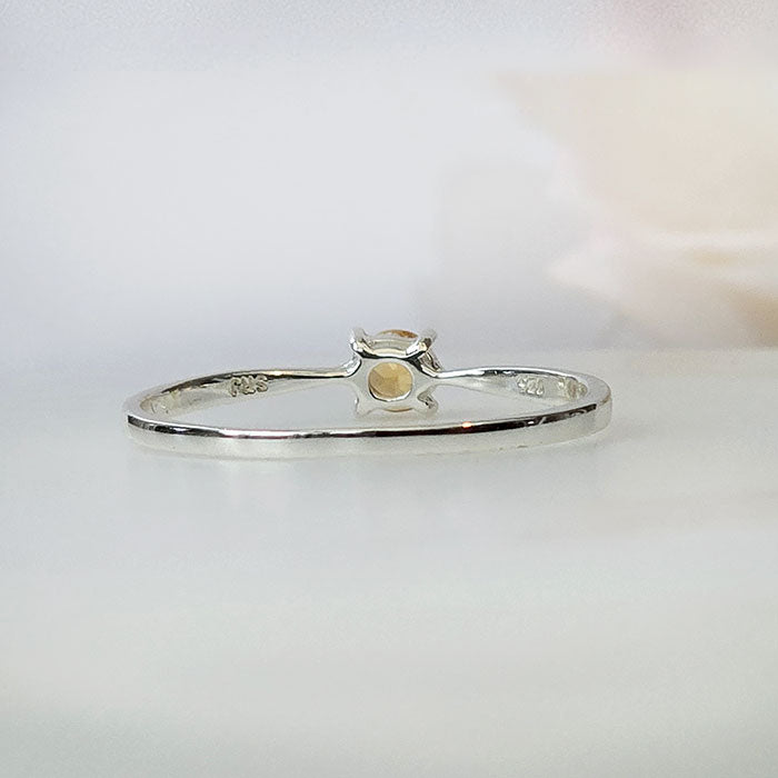 Golden Embrace Ring in real natural original citrine in 925 silver for birthstone