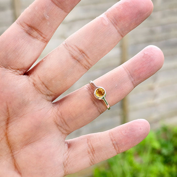 Sunlit Secret Ring in real natural original citrine in 925 silver for birthstone