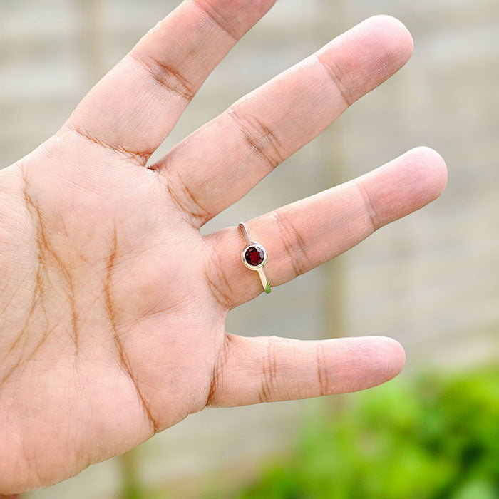 Petite Sparkle Garnet Ring in real natural original in Garnet 925 silver for birthstone