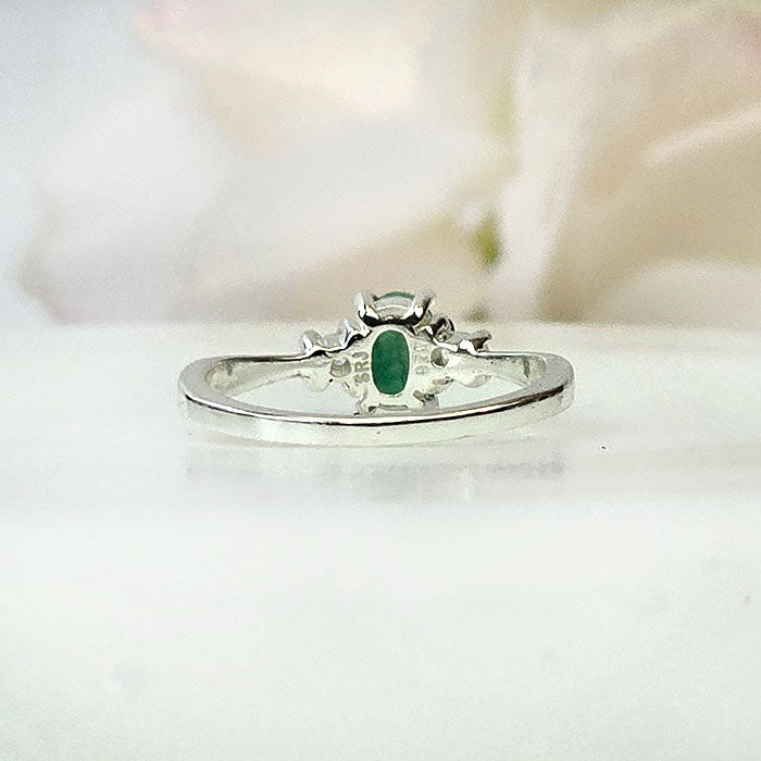 Garden of Glamour Ring in real natural original Emerald in 925 silver for birthstone