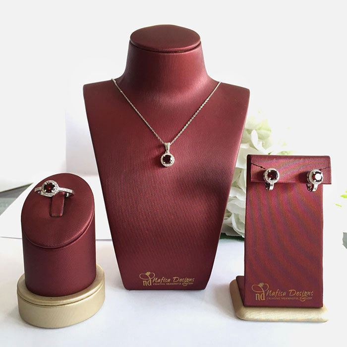 Round Garnet Set