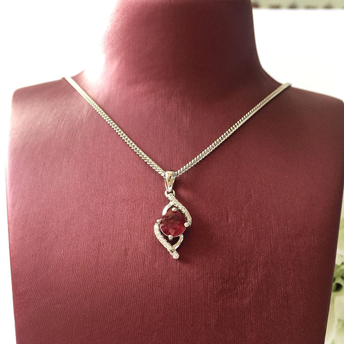 Twisted Love Ruby Set