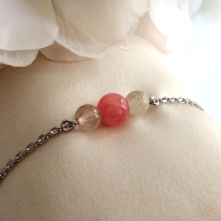 Rhodochrosite & Rutile Quartz Bracelet in high quality silver ready available at Nafisa Designs, Manchester UK. Free Global Shipping!
For Inquiries Call or WhatsApp: +447878581702 OR +96567725075