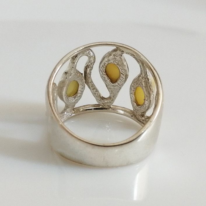 Amulet Amber Ring