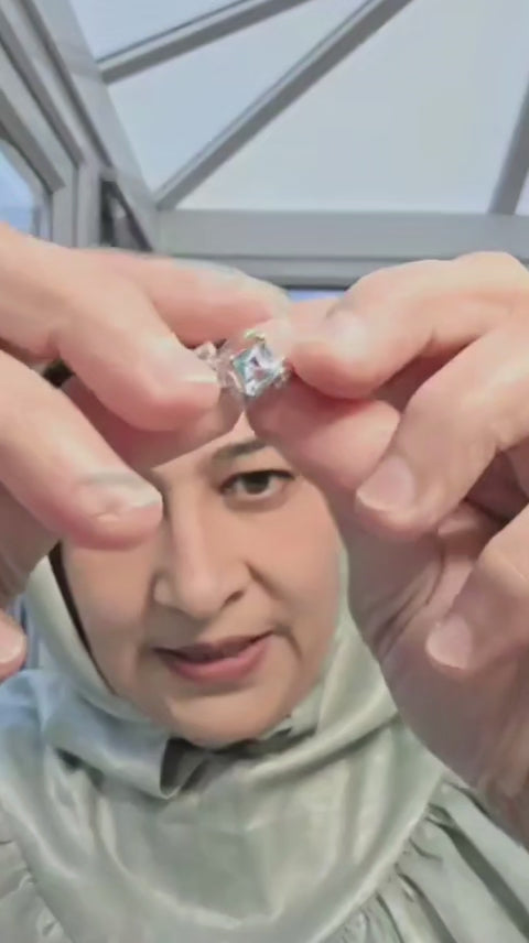 Dazzling Edge Ring - Topaz