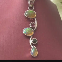 Loise Victory Ring - Emerald, Ruby, Topaz