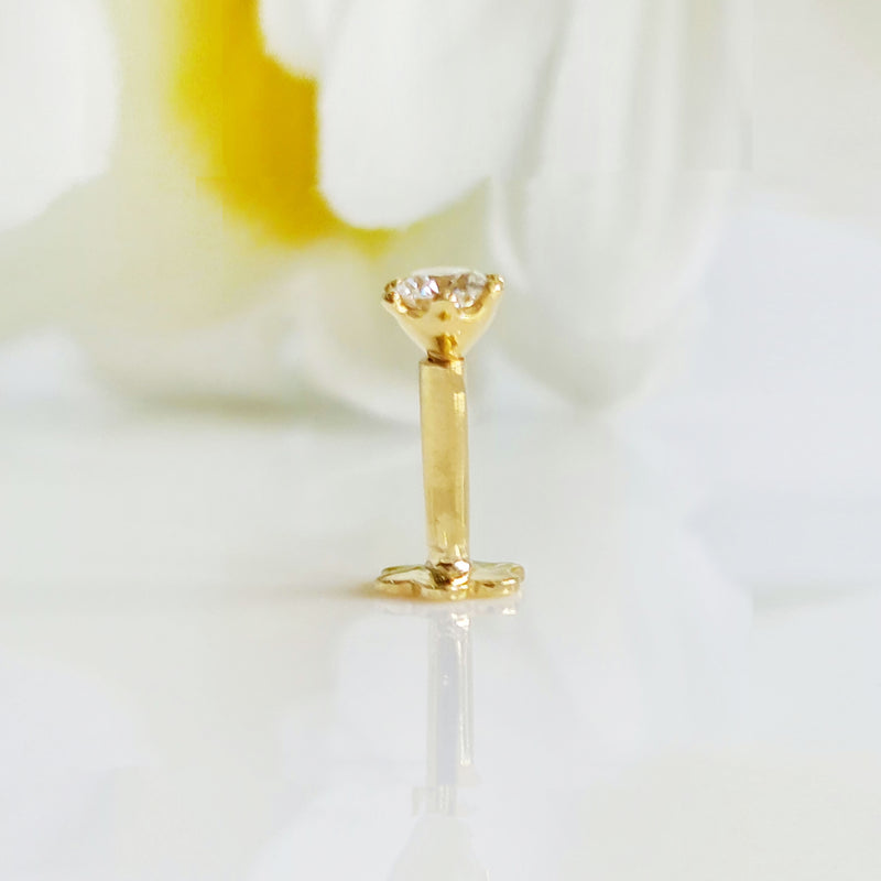 Diamond Nose Stud 18Kt Gold Pin Pipe 3MM - 0.11 Ct - VS