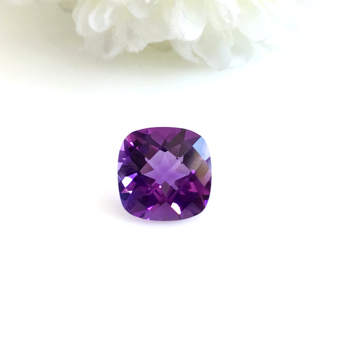 African AMETHYST 3.65 CT - Square Cabachon Shape