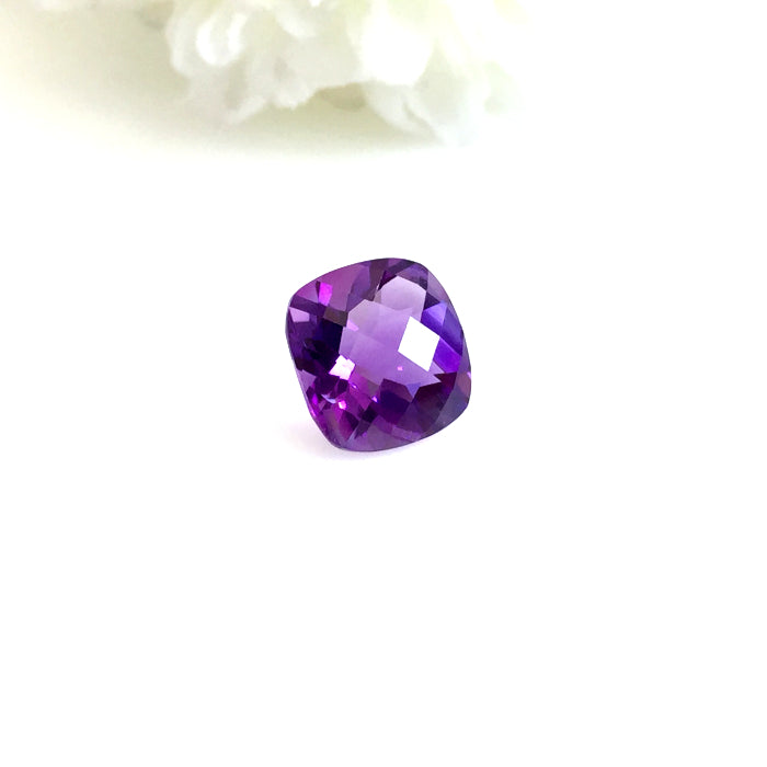African AMETHYST 3.65 CT - Square Cabachon Shape