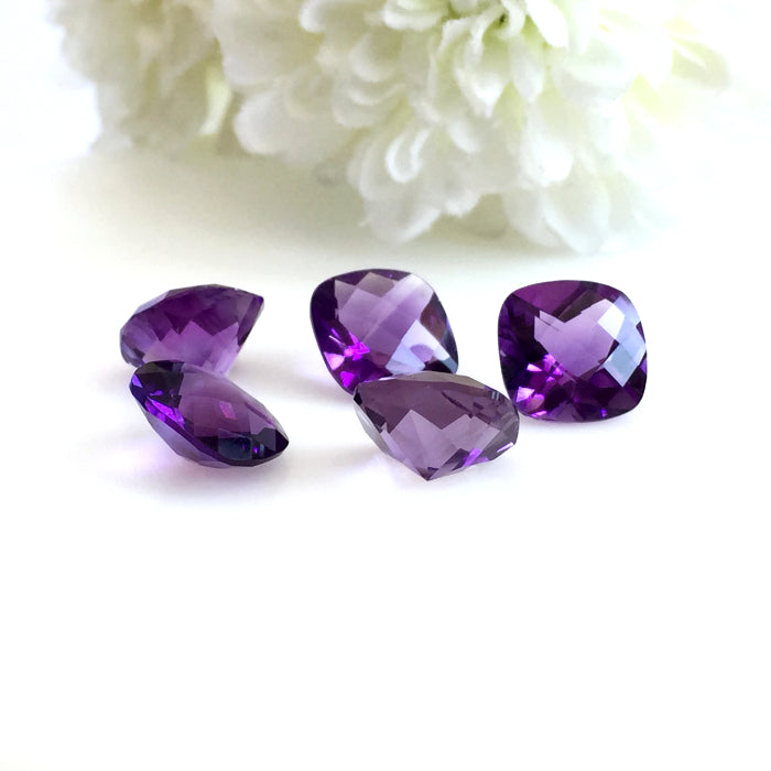 African AMETHYST 3.65 CT - Square Cabachon Shape