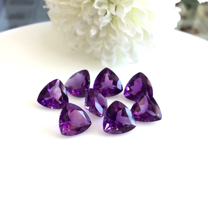 AMETHYST 3.25 Ct - Purple Trillion Shape