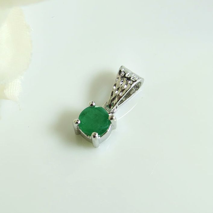 Birthstone Solitaire Pendant - Emerald