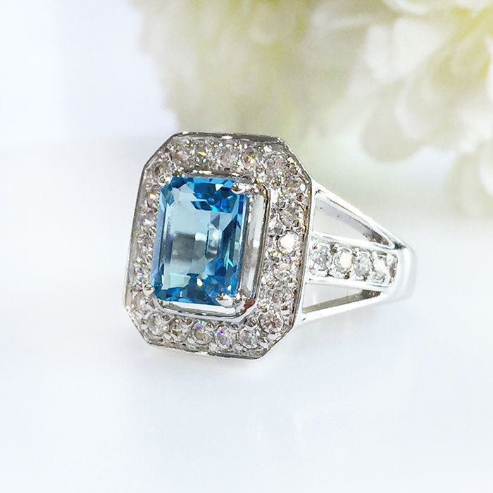 Azureus Deluxe Topaz Ring