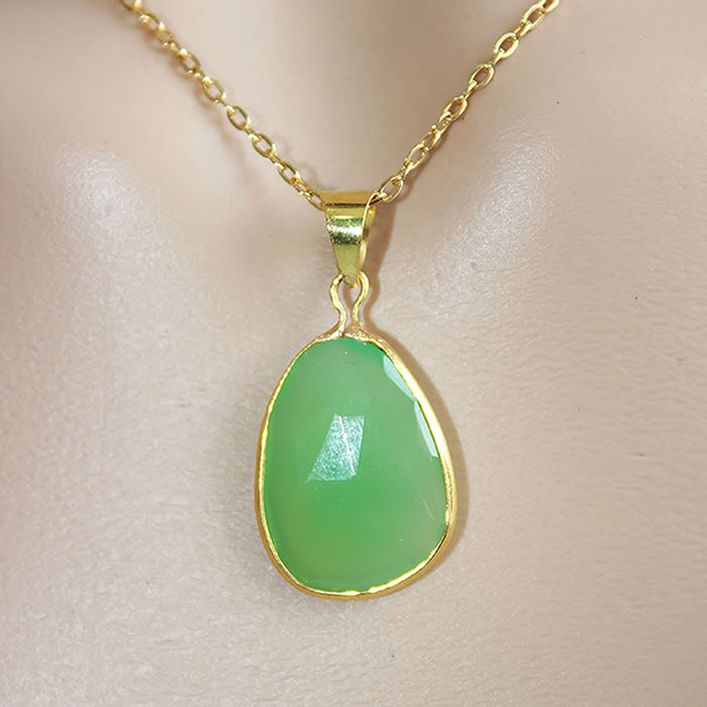 Classic Green Serpentine Pendant