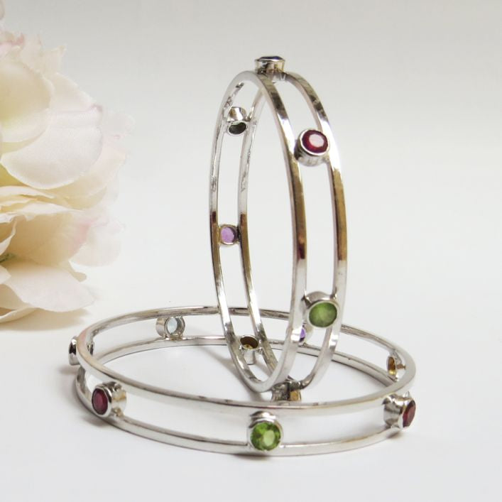 The 7 Chakras Bangle - Peridot, Garnet, Citrine, Amethyst, Ruby, Topaz, Sapphire