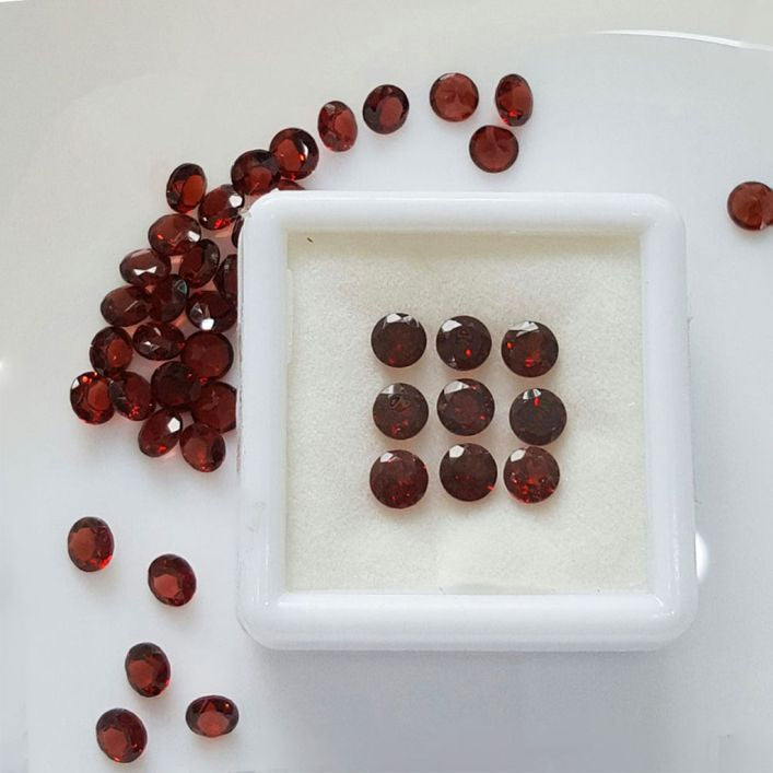 GARNET- Round shape (5 mm)