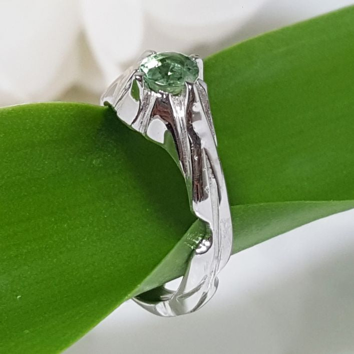 Polaris Ring Emerald